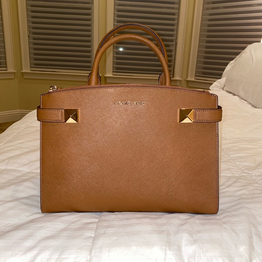 Michael Kors Karla